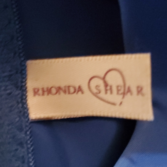 Rhonda Sheer Built in Bra Fitted Tank XL - Picture 2 of 5